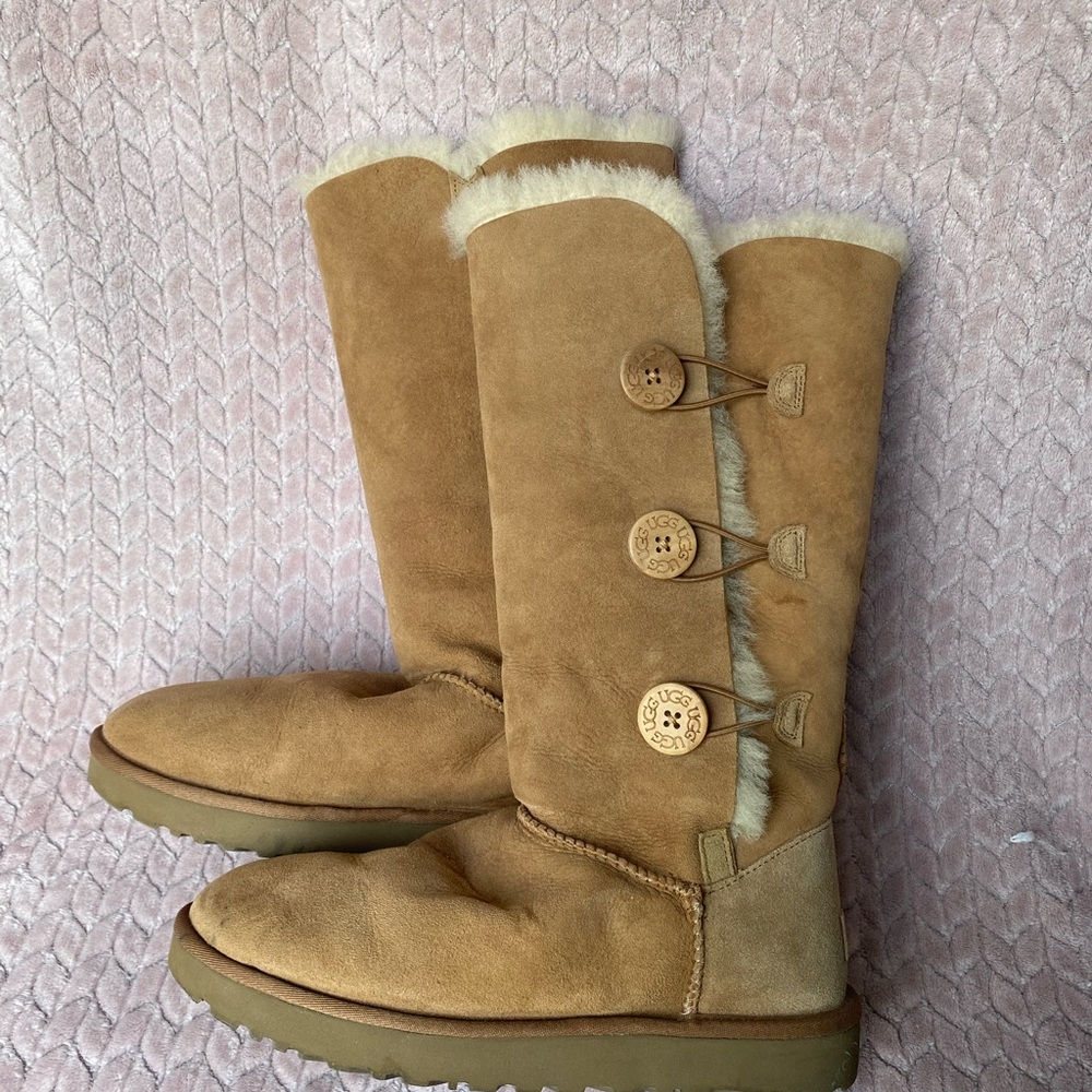 UGG Tan Winter Boots with Sheepskin Lining